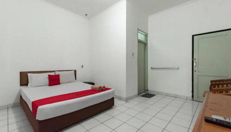 Oda - RedDoorz at Hotel pondok Kurnia near Buah Batu Bandung