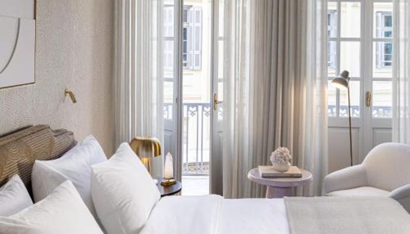 Zimmer - A Hotel to Live The Dolli at Acropolis