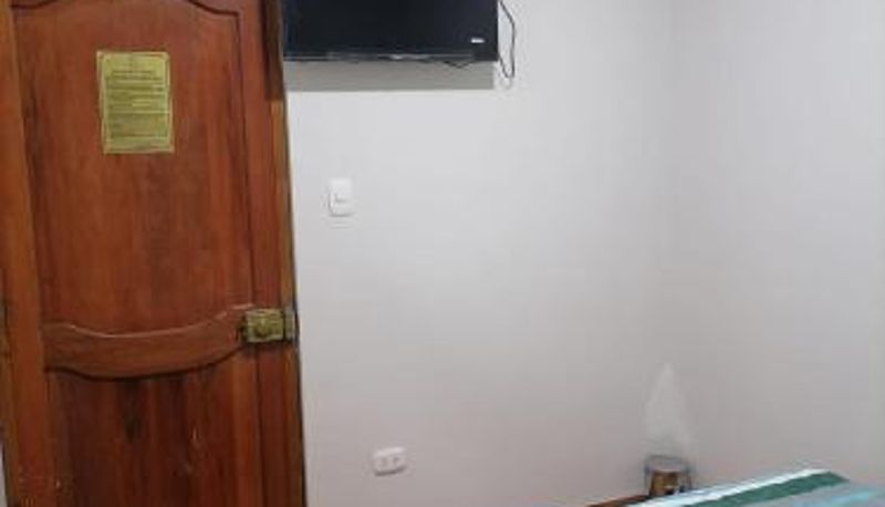 Zimmer - Hostal Pacífico Huánuco