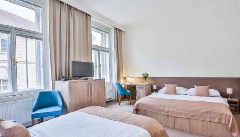 Info - Apartments Embassy by LH