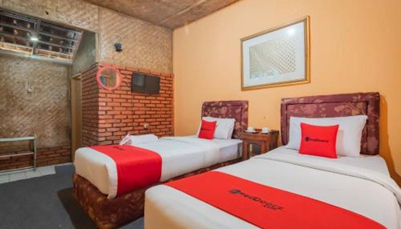 Oda - RedDoorz Plus At Grand Yustik Sukabumi