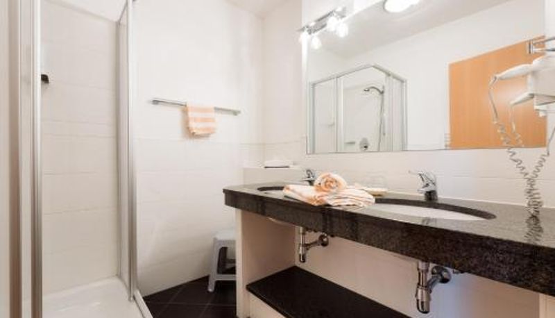 Badezimmer - Hotel Forer