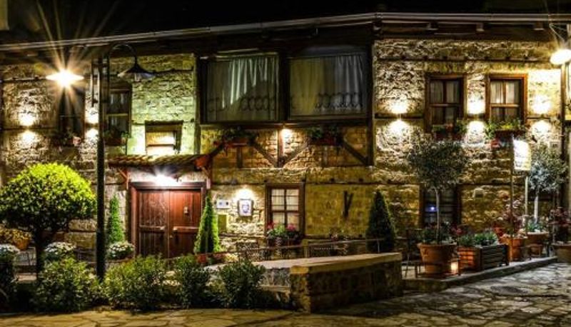 Area esterna dell'hotel - Hagiati Guesthouse - Edessa Cozy Mountain Retreat