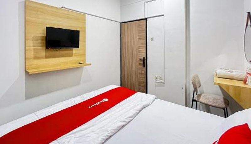 Pokój - RedDoorz at PBInn near Stasiun Juanda