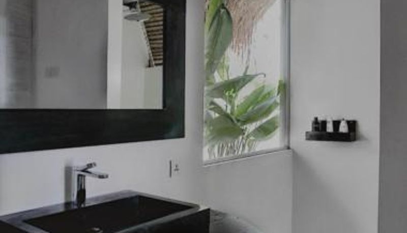 Łazienka - White Palm Uluwatu - Wellness & Recovery Retreat - 2 Min Walk to Balangan Beach