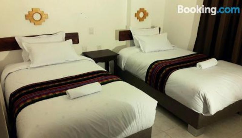 Info - PAKARINA HOTEL