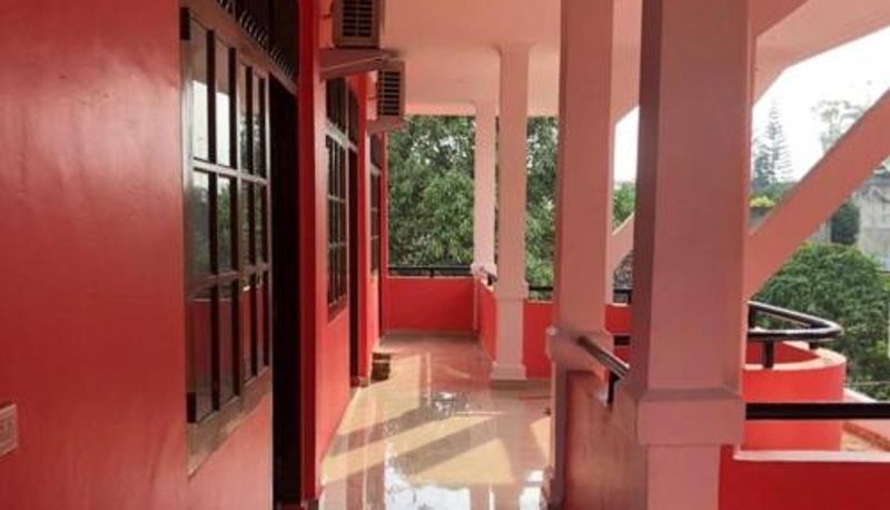Zewnętrzna część hotelu - RedDoorz near Politeknik Negeri Lampung