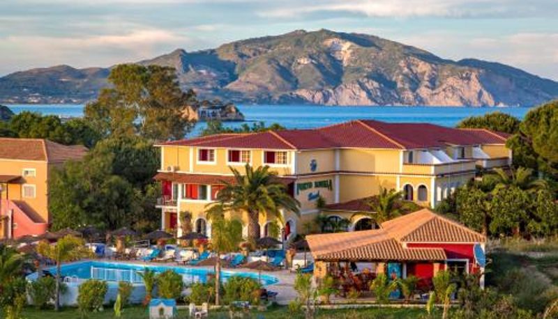 Restoran içinde kahvaltı salonu - Porto Koukla Beach