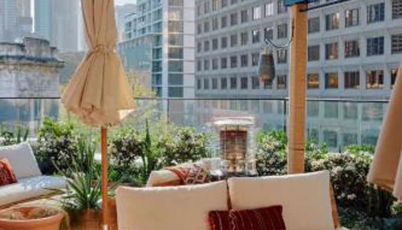Sala prima colazione all'interno del ristorante - The Strand Hotel