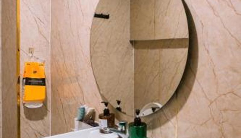 Bagno - Hiếu Sang 68 Hostel & Villas Seaview Bến tàu Rạch Giá miễn phí xe đón tiễn 24l24