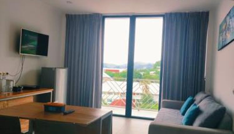 Suite - Triple 888 Suites