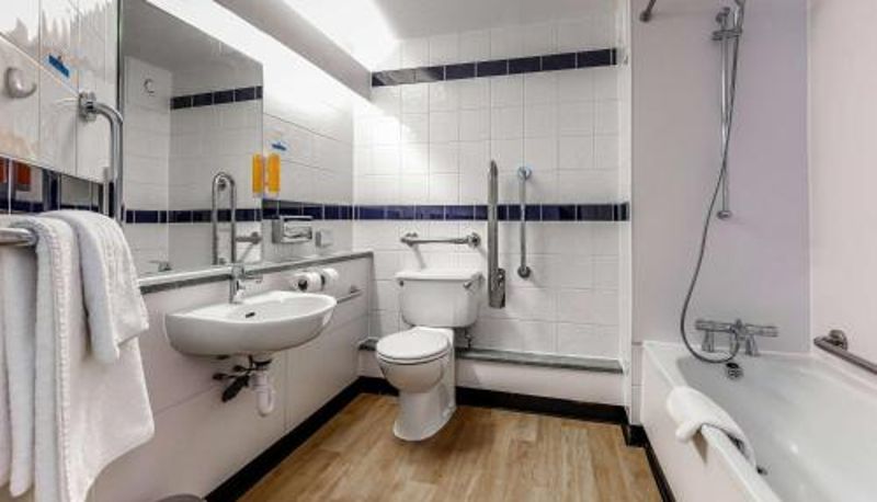 Cuarto de baño - Days Inn Warwick Northbound M40