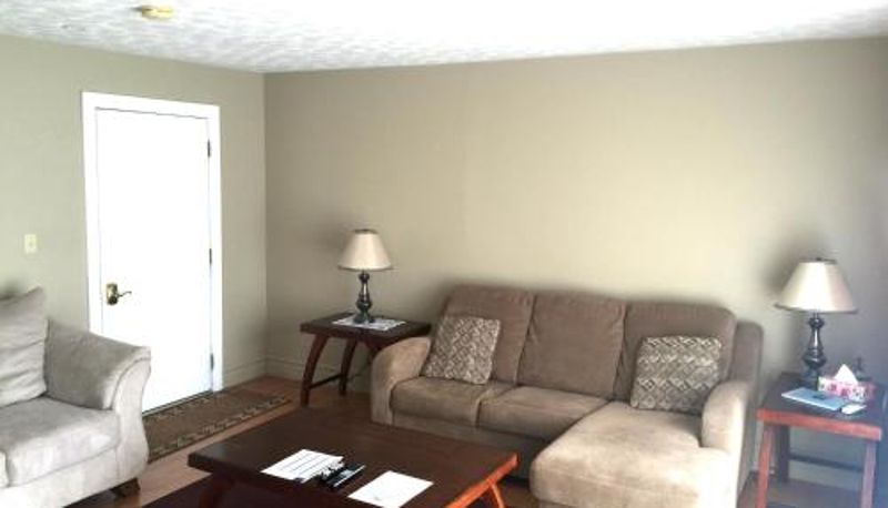 Info - Grey Rose Suites