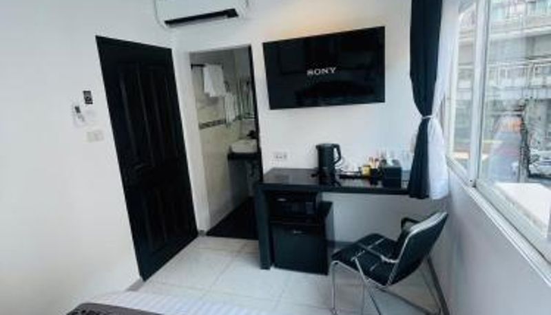 Suite - Thonglor Suites Hotel