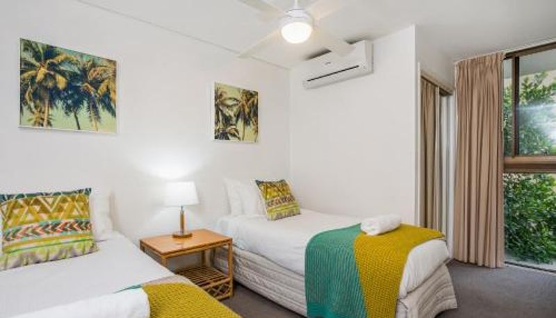 Apartment - in town right on the beach Bayview Beachfront Apartments