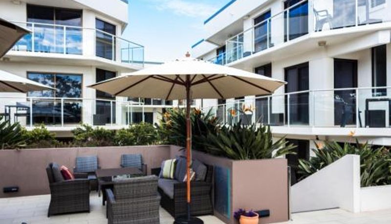 Info - in town right on the beach Bayview Beachfront Apartments