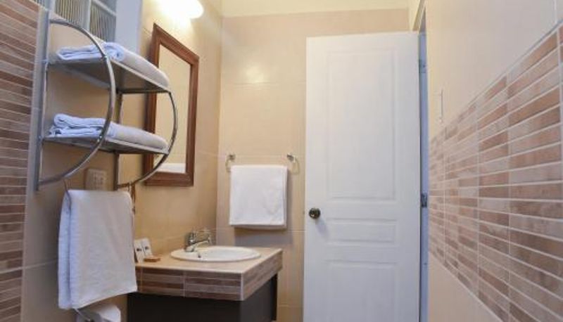 Banyo - Casa de Avila Hotel