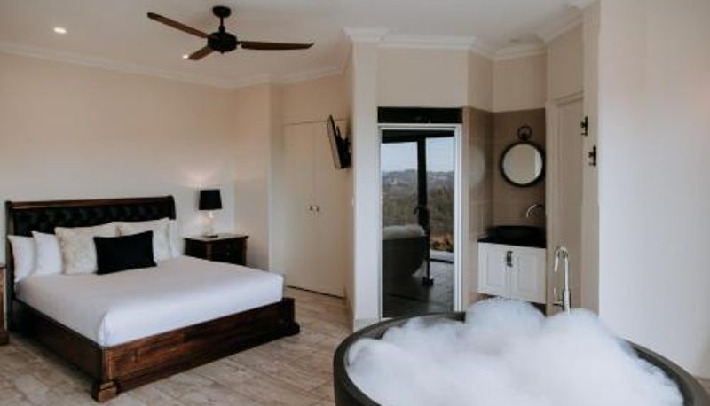 Suite - Eagle View Escape