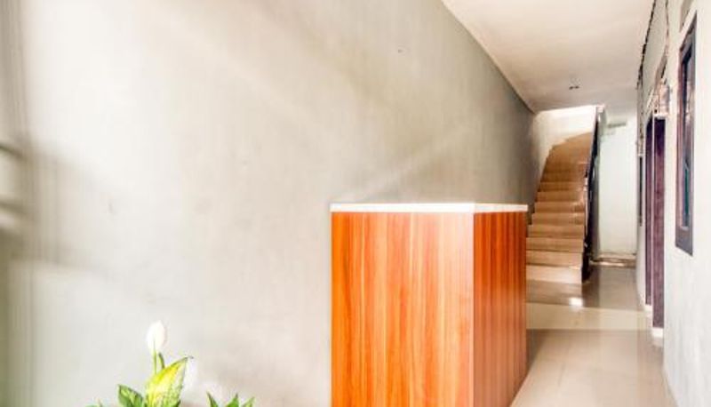 Area esterna dell'hotel - RedDoorz near Graha Cijantung Mall