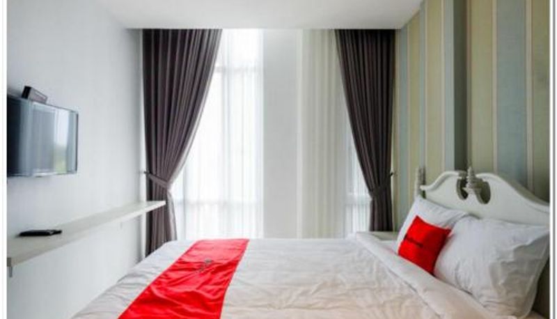 Camera - RedDoorz Plus @ Madukoro Raya Semarang
