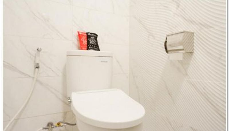 Zimmer - RedDoorz Plus @ Madukoro Raya Semarang