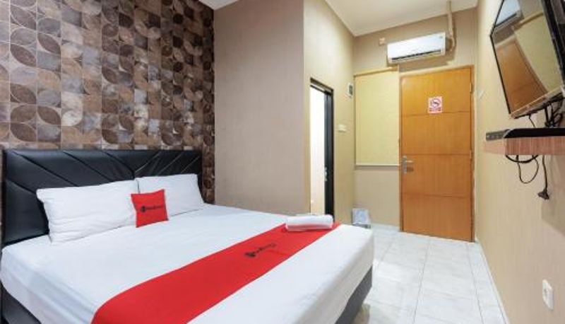 Pokój - Urbanview Syariah Hotel Tiga ER near Karawang Central Plaza