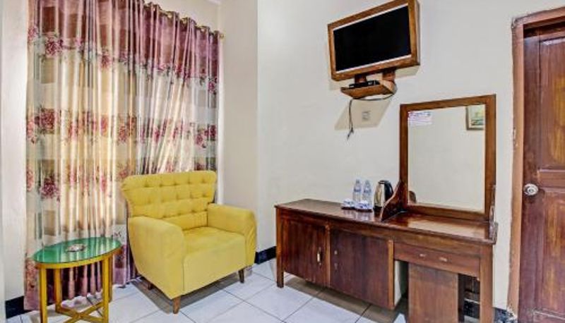 Zimmer - Collection O 92242 Hotel Tanjung Emas