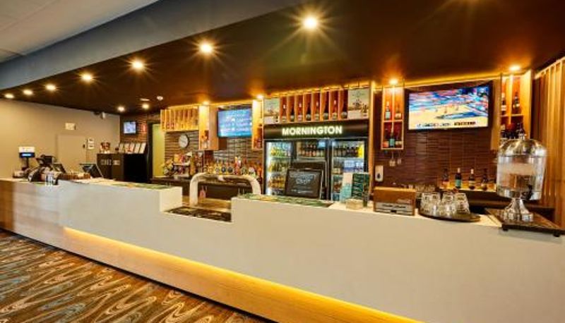 Bar - Mornington Hotel