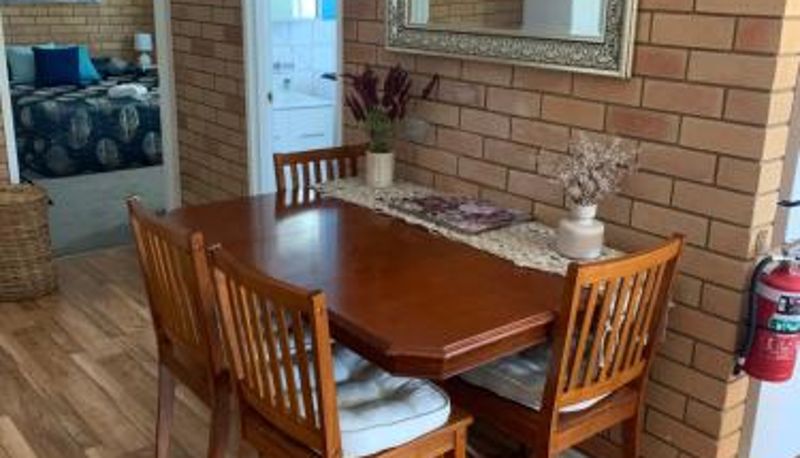 Info - Beachlander Self-Contained Holiday Apartments