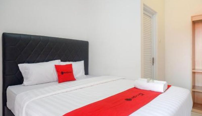 Habitación - RedDoorz near Kawasan Simpang Lima Area