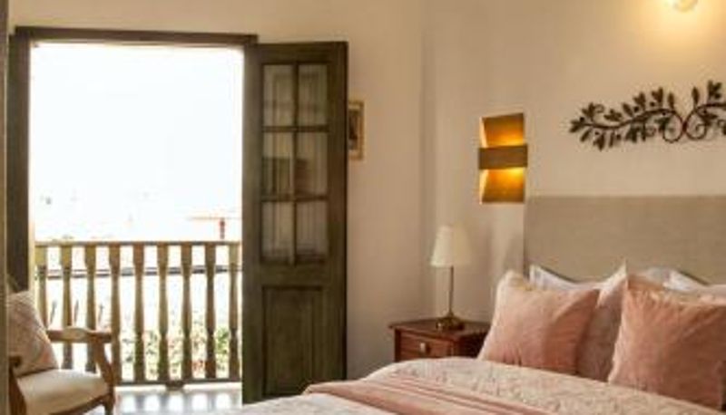 Info - Santa Lucía Casa Hotel