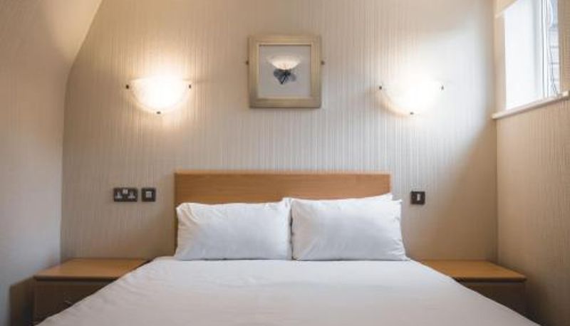 Camera - Wycliffe Hotel