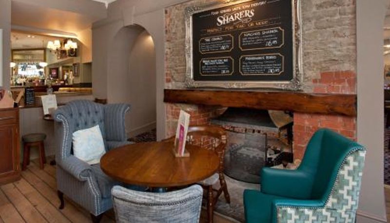 Bar - The Goddard Arms