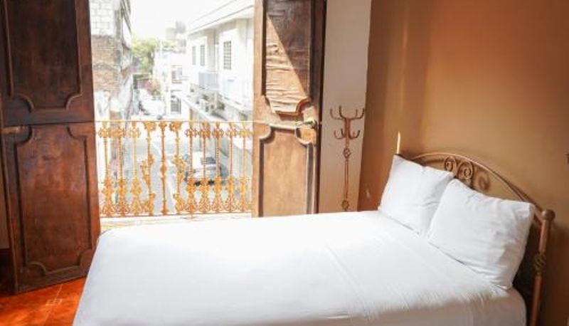 Room - OYO Hotel El Conquistador