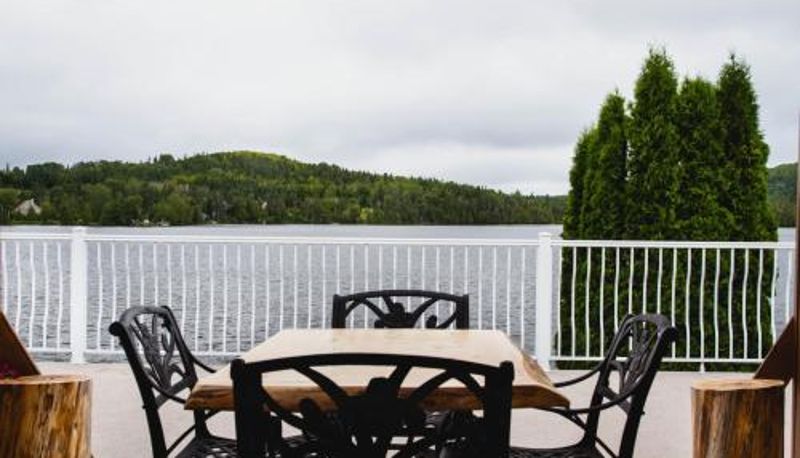 Info - Auberge Du Lac Malcom
