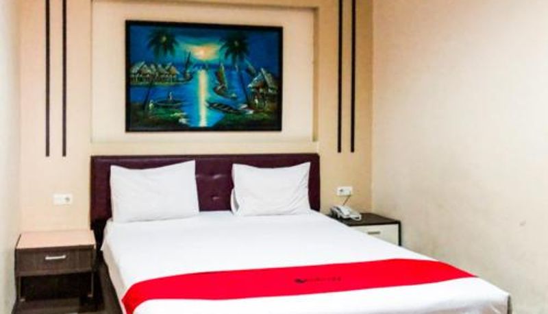 Suite - RedDoorz At Hotel Gajah Mada Palu