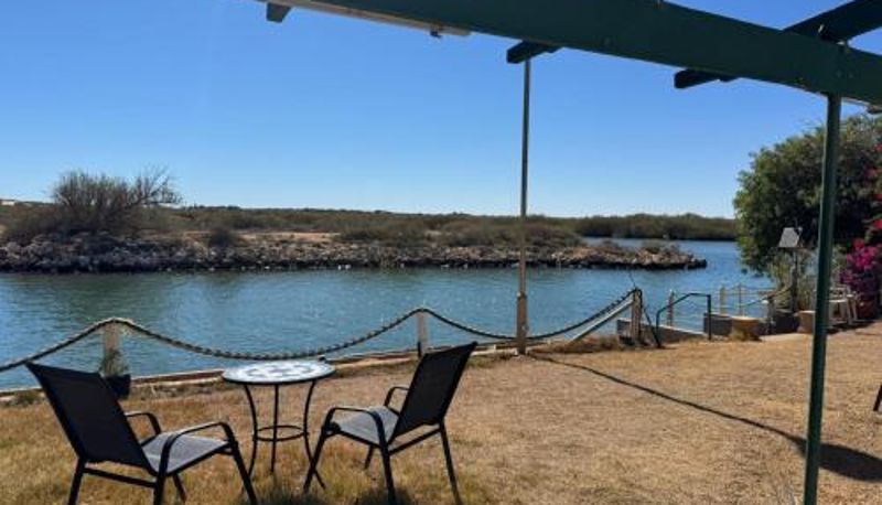 Info - Pelican Point Waterfront Resort