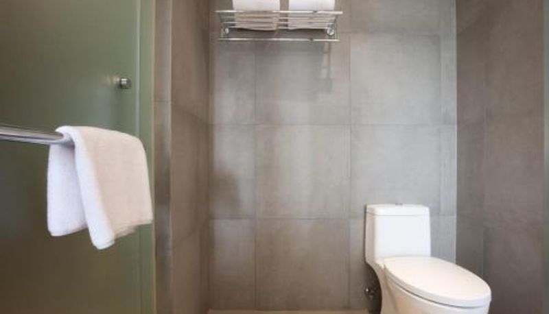 Bagno - Hotel Santika Premiere Bandara Palembang