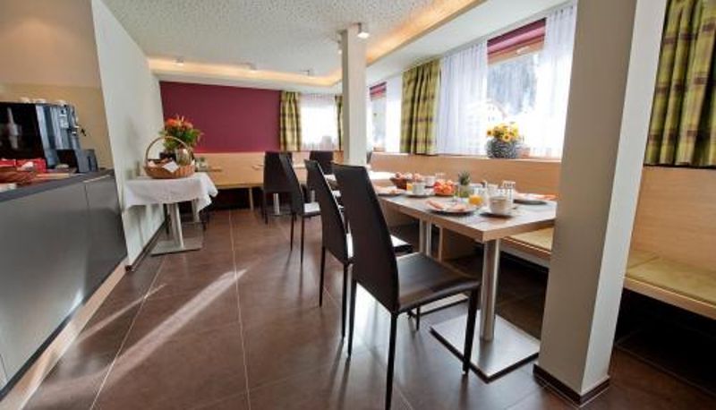Info - Hotel Garni Bergsonne