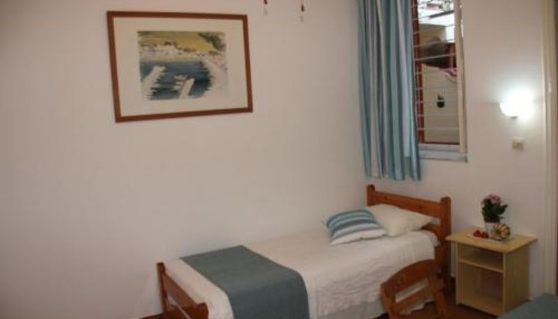 Info - Medieval Rose Guest House