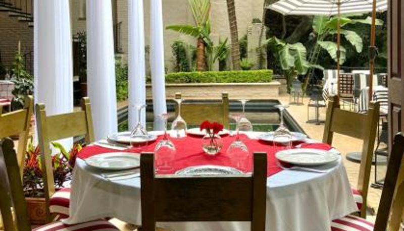 Sala prima colazione all'interno del ristorante - Il Piccolo Peccato