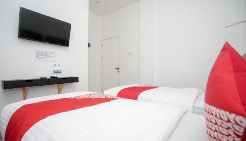 Pokój - OYO 443 Hotel Barlian