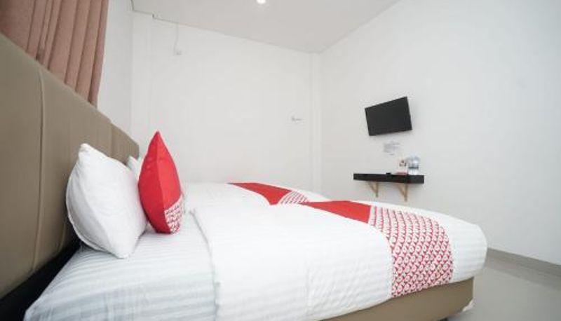 Pokój - OYO 443 Hotel Barlian
