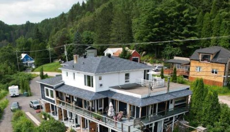 Info - Séjour la Flèche du fjord vue Saguenay Mont Valin