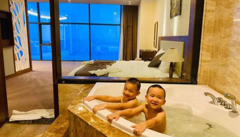 Suite - Muong Thanh Grand Cua Lo Hotel