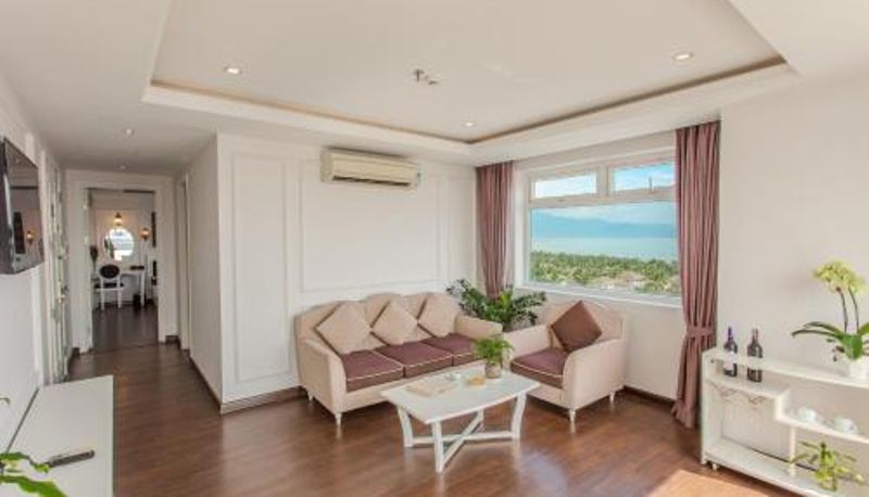 Suite - Sea Phoenix Hotel - My Khe Beach Da Nang