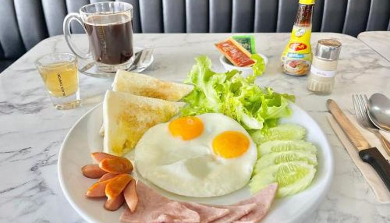 Restoran içinde kahvaltı salonu - Air Diamond Hotel