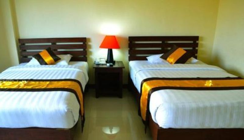 Zimmer - Nirmala Hotel & Convention Centre
