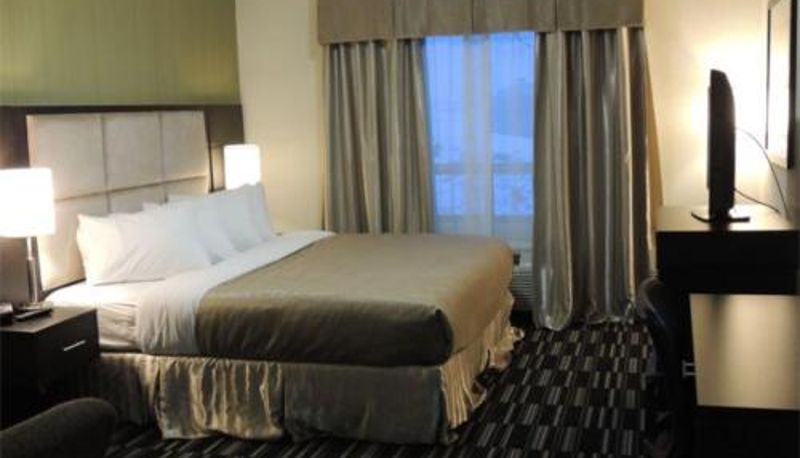 Camera standard - Western Star Inn and Suites Carlyle