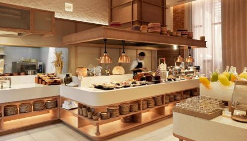 Sala de desayunos dentro del restaurante - Centara Ubon